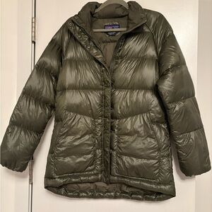 Patagonia Women's Green Puffer Jacket